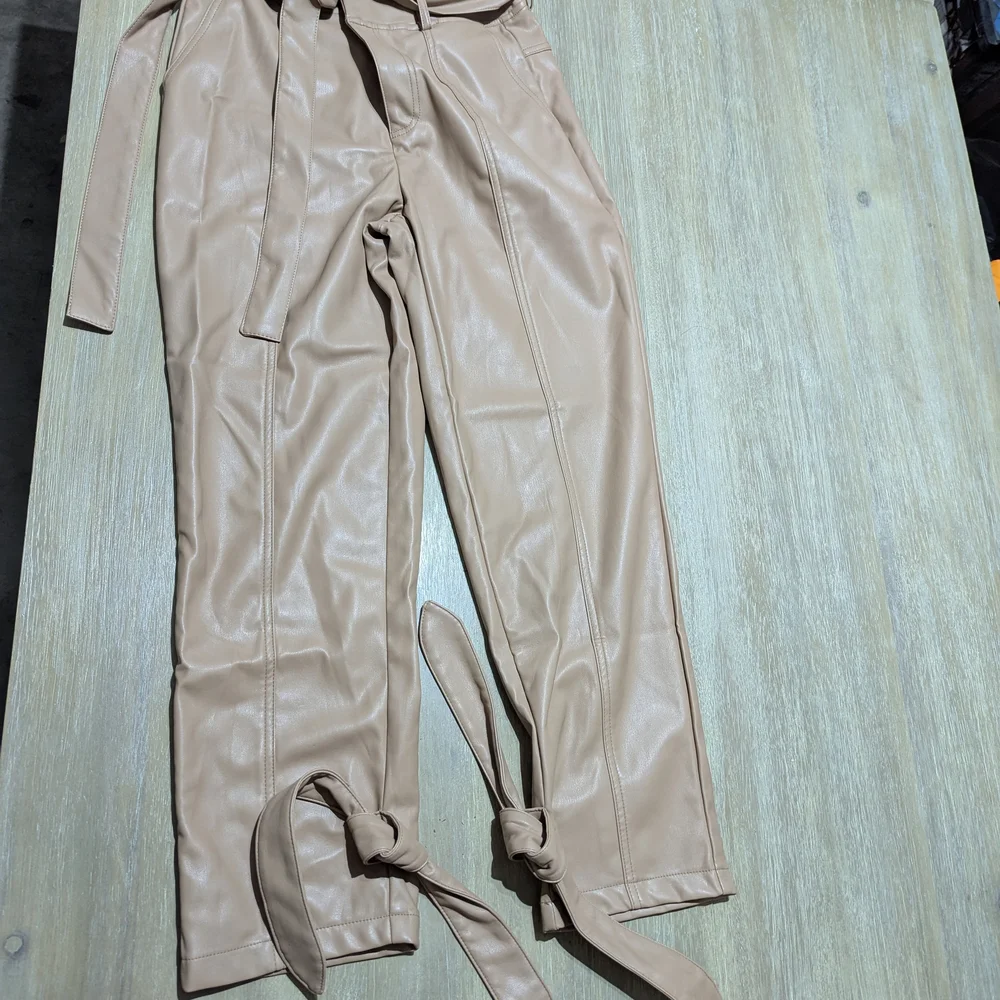 Lucy Paris Tan Trousers with Relaxed Fit and Belted Waist - Picture 1 of 4